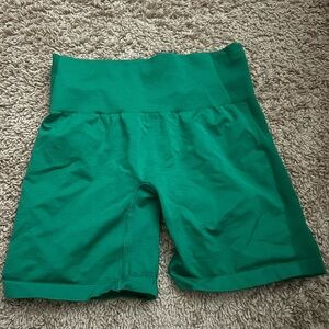 NVGTN Vibrant Green Bike Shorts